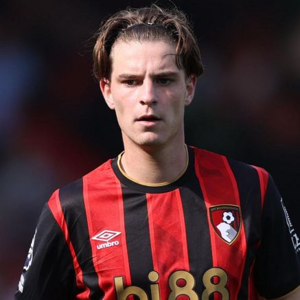 Chuyển nhượng MU 10/6: Alex Scott giá 80 triệu bảng, Fernandes lọt tầm ngắm, Tonali khó mua