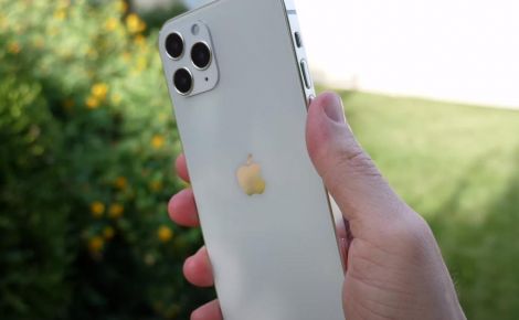 Video đầu tiên iPhone 12 đang hoạt động bất ngờ lộ diện