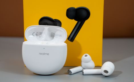 Realme mở bán tai nghe Realme Buds Air Pro giá 2.7 triệu độc quyền CellphoneS