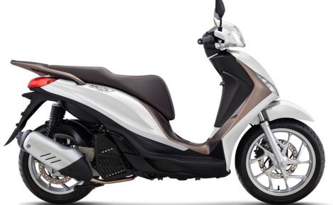 Đối thủ Honda SH 150i giảm sốc tại đại lý, giá rẻ ngang Honda SH Mode 2021 khiến dân tình sửng sốt