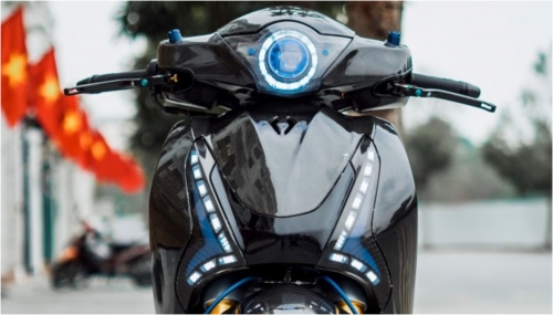Honda SH 150i classy level, spectacular transformation with a series of extremely large toys