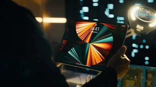 iPad Pro M1 is faster than Macbook Pro with Intel core i9 chip