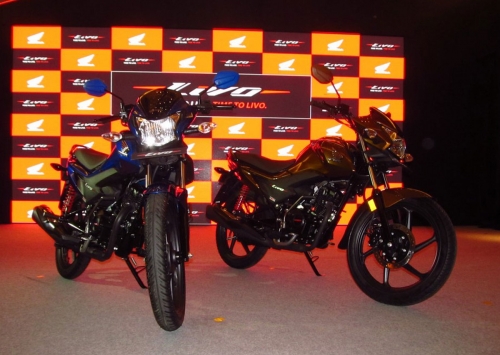 The Honda Winner X junior clutch model was launched for 16 million VND, expected to be hotter than the Yamaha Exciter