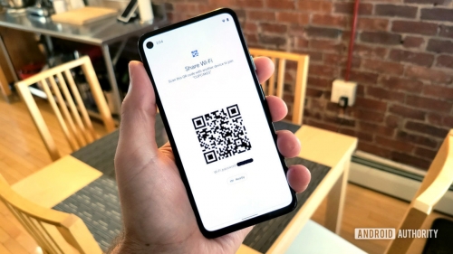 New features on Android 12: Enhance security, add one-handed mode thêm