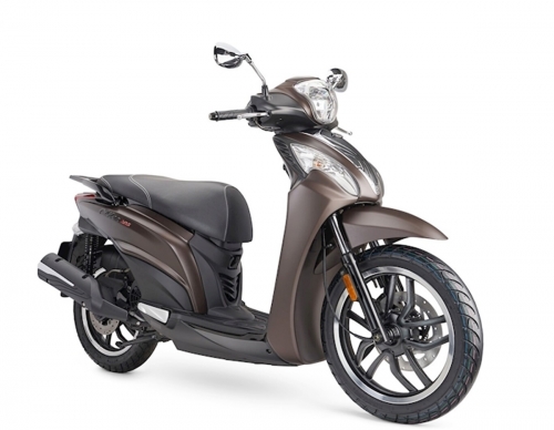 Ngoại hình so kè Honda SH Mode, trang bị ấn tượng
