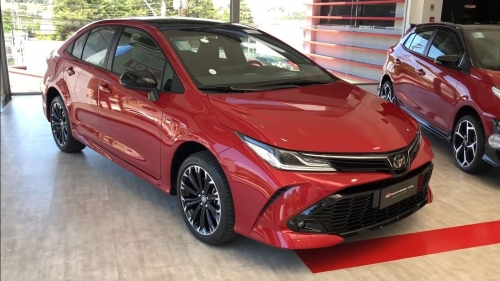 Toyota Corolla Altis 2022 sports version on dealer for 457 million, beautiful appearance overwhelms Kia Cerato