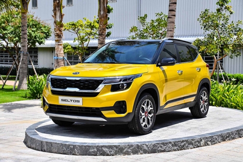Kia Seltos suddenly adjusted the selling price, making Toyota Corolla Cross stunned, Vietnamese customers stirred