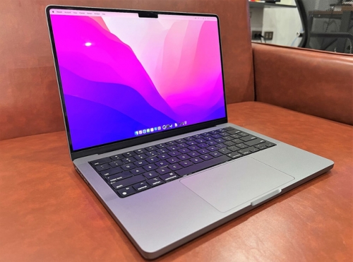 The first 16-inch Macbook Pro returned to Vietnam, priced at VND 120 million
