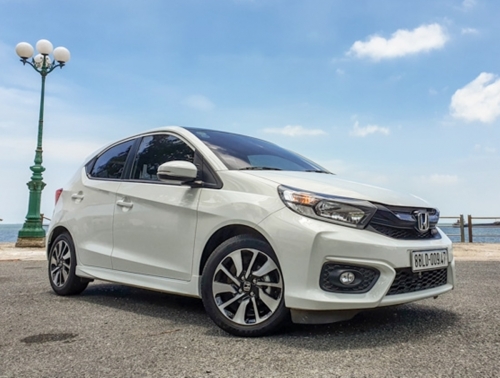 Hot car news April 17: Honda’s hatchback model has fallen to the floor and decided to compare VinFast Fadil, Kia Morning