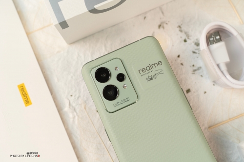 Realme GT2 Pro is the first flagship in China to upgrade to Android 13
