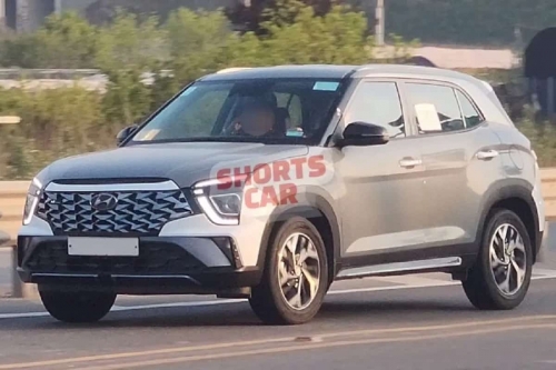Kia Seltos và Toyota Corolla Cross ‘tắt điện toàn tập’