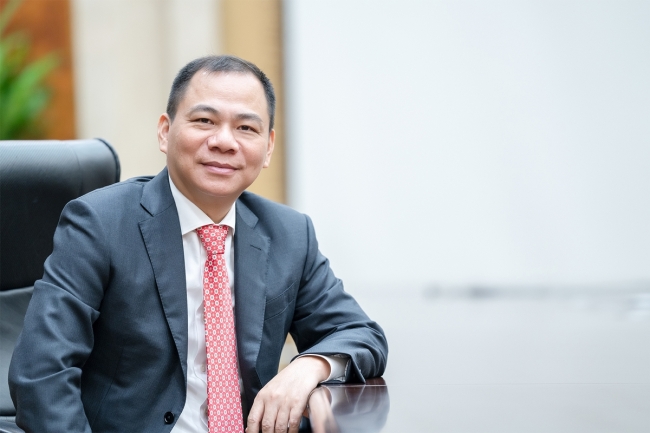 Loạt hành động của tỷ phú Phạm Nhật Vượng minh chứng cho câu 