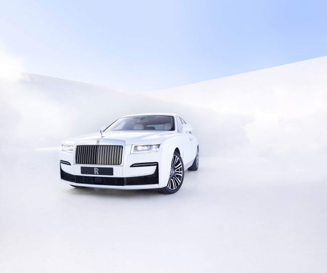 Rolls-Royce Ghost phiên bản mới: 'Tiểu Phantom' hoàn hảo một cách tinh tế