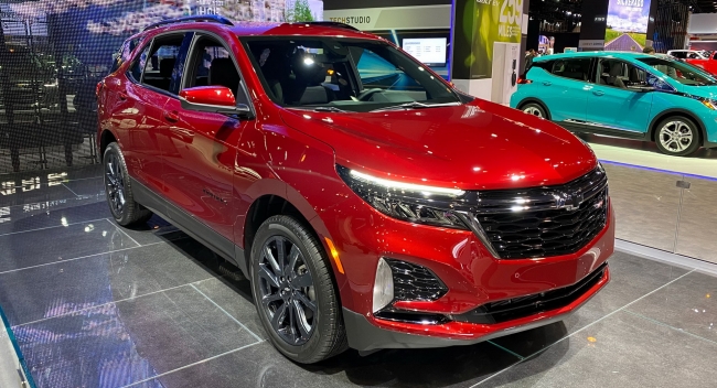 Honda CR-V vất vả đón đối thủ 'khủng' đến từ hãng xe 'cùng nhà' với VinFast