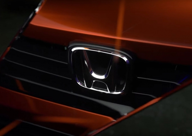 Honda Civic 2021 chính thức lộ diện với chi tiết như xe Mercedes, khiến Mazda3 ‘lo sốt vó’