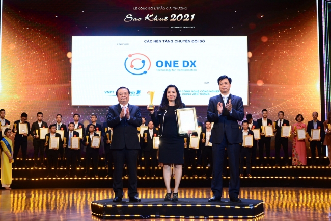 Nền tảng chuyển đổi số ONE DX  Nhận giải thưởng Sao Khuê 2021