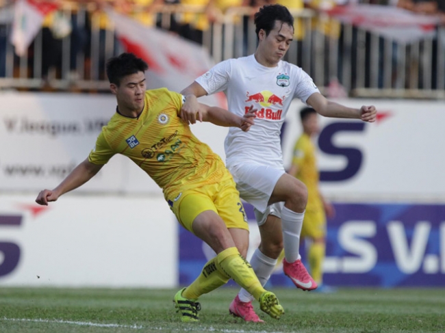 Cập nhật: BXH V.League 2021 sau vòng 12: HAGL vô địch lượt đi, Hà Nội thắp lên hy vọng trụ hạng sớm