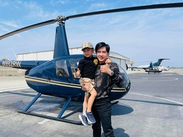 Vợ chồng Đan Trường giàu có cỡ nào mà thuê hẳn may bay trực thăng cho con trai ‘thử cảm giác mạnh’?