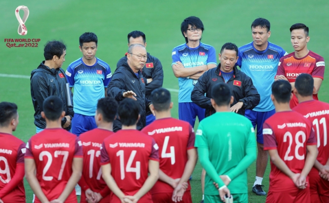 VL 3 World Cup 2022: Tương lai V.League chưa rõ ràng, ĐT Việt Nam chịu thiệt trước trận đấu lịch sử
