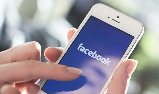 Nhiều người dùng Facebook bị khóa tài khoản do share clip 