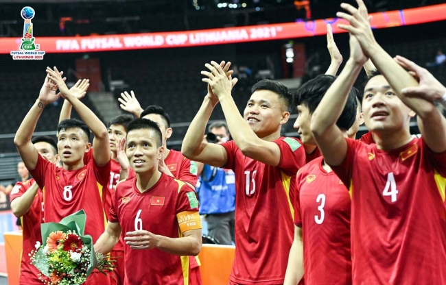 Thăng tiến vượt bậc sau kỳ tích World Cup, ĐT Việt Nam vươn lên vị trí cao kỷ lục trên BXH FIFA