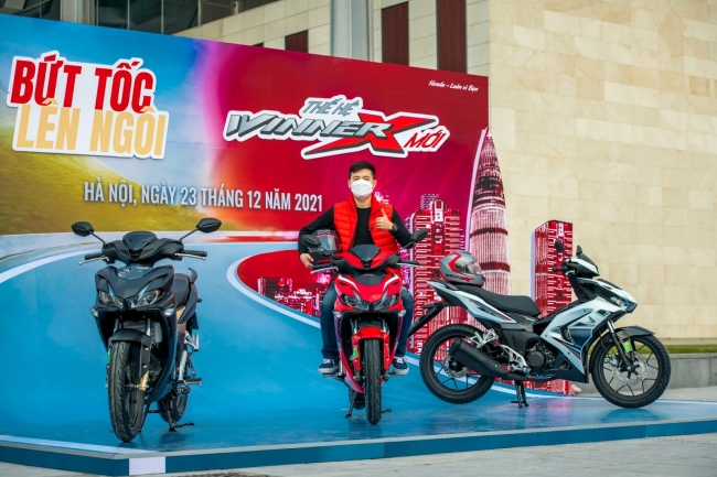 Honda Winner X 2022 'gây bão' với diện mạo mới, quyết dành ngôi vương phân khúc xe côn tay thể thao