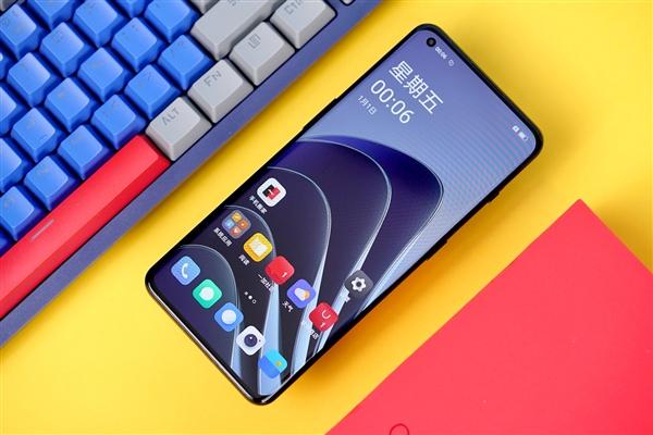 Công nghệ Pixelworks của OnePlus 10 có gì hay mà khiến iPhone 13 'phát sốt'