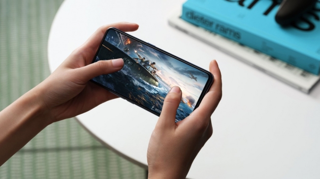 OPPO ra mắt 2 smartphone chuyên game mạnh như Galaxy S21 FE, gây sốt vì 'rẻ bằng 1/2'