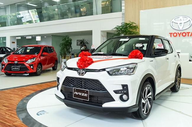 ‘Tiểu SUV’ của Toyota tại Việt Nam ‘ngậm ngùi’ bị ngừng đặt cọc, bất chấp doanh số kém hơn Kia Sonet