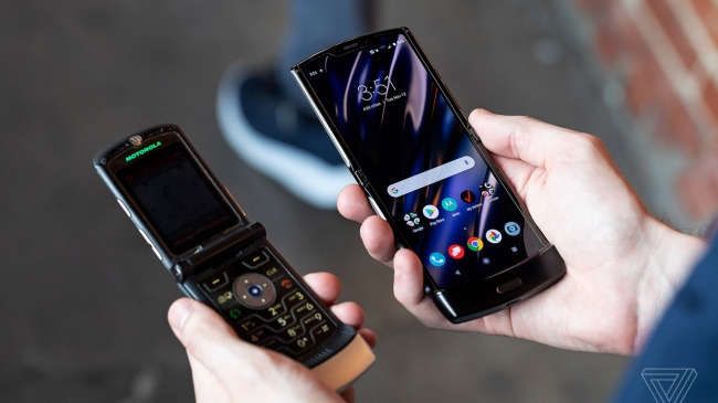 Motorola Razr 3 sẽ được trang bị chip Snapdragon 8 Gen 1 Plus, thiết kế giống Samsung Galaxy Z Flip3