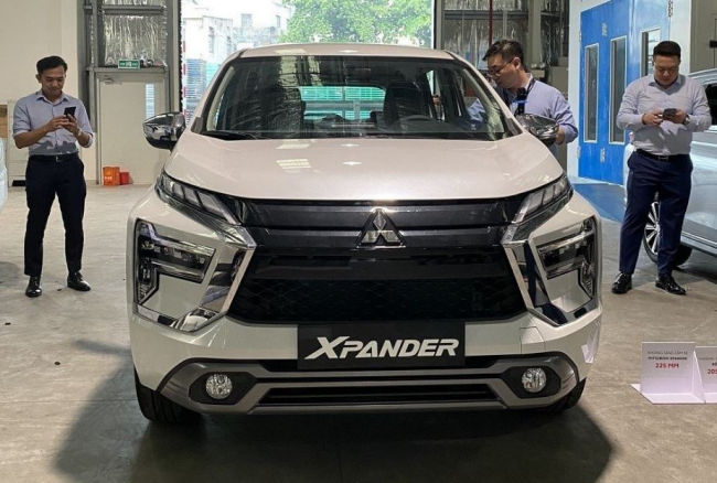 Hé lộ giá Mitsubishi Xpander 2022 sắp ra mắt Việt Nam, dự kiến rẻ hơn khiến Toyota Veloz 'khóc thét'