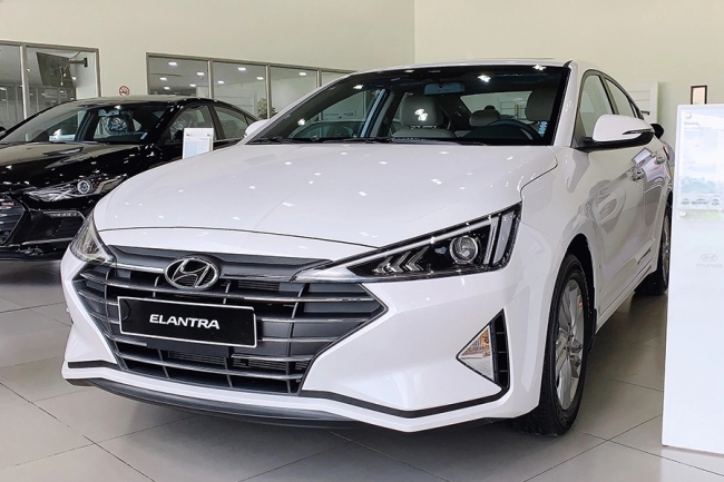 Cập nhật giá lăn bánh Hyundai Elantra tháng 6/2022: Đe doạ vị thế của Kia K3, Toyota Corolla Altis