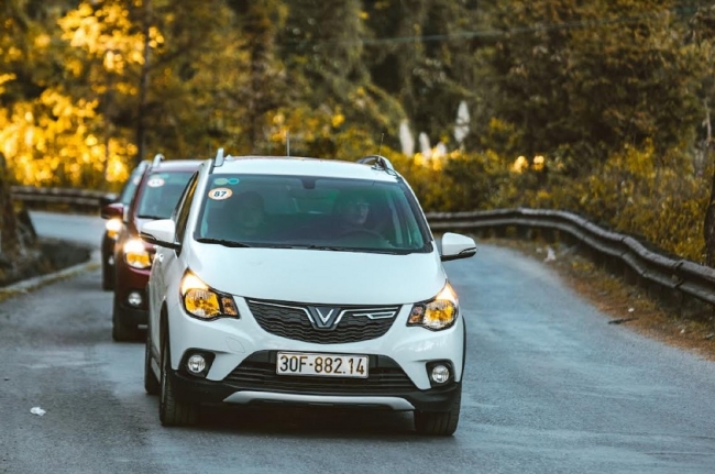 VinFast chính thức ngừng bán xe ô tô chạy xăng, chế độ bảo hành cho khách hàng sẽ ra sao?
