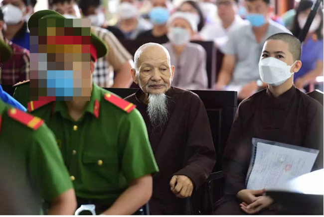 Thêm diễn biến mới trong phiên tòa xét xử Lê Tùng Vân và 5 bị cáo tại ‘Tịnh thất Bồng Lai’