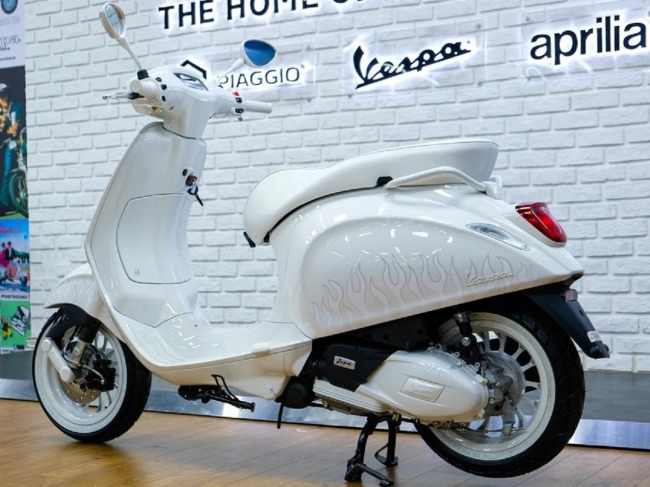 Mẫu xe ga khách Việt mong đợi chính thức mở bán với giá rẻ hơn dự kiến, làm lu mờ cả Honda SH