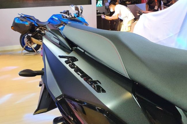 Đối thủ của Honda Vision 2021 mở bán với giá chỉ 33 triệu đồng