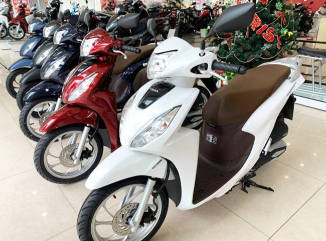 Cập nhật bảng giá Honda Vision mới nhất tháng 8/2022: Lao dốc không phanh, dân tình ồ ạt chốt đơn