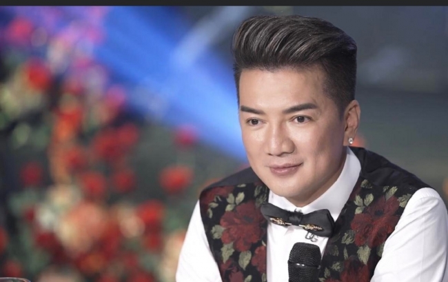 Đàm Vĩnh Hưng tự tin bán vé 14 triệu, tuyên bố thẳng về antifans: 'Chiến hoài mình cũng bị thương'!