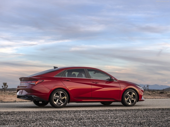 Hyundai Elantra 2023 sắp được mở bán tại Việt Nam lộ thông tin mới