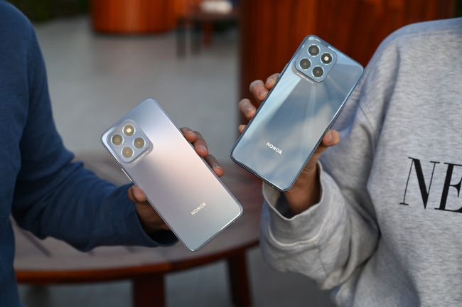 Honor X6 ra mắt với 3 camera 50MP, giá khởi điểm từ 4,1 triệu