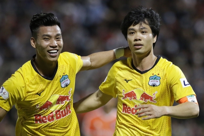 CLB Nam Định đat thỏa thuận chiêu mộ hai hậu vệ của HAGL sau V.League 2022