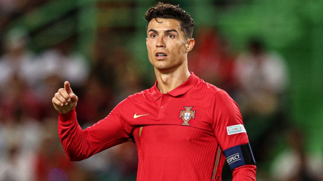 Lọt top tệ nhất vòng bảng World Cup 2022, Ronaldo bị CĐV Bồ Đào Nha quay lưng trước ngày đấu Thụy Sĩ