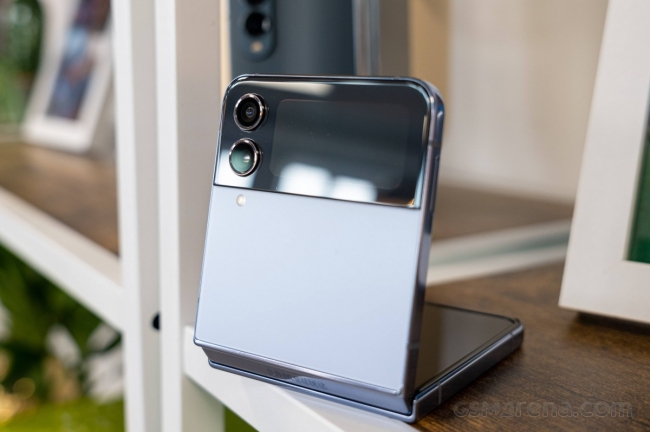 Giá Galaxy Z Flip 4 mới nhất tháng 12 giảm cực cháy, rẻ hơn cả iPhone 14