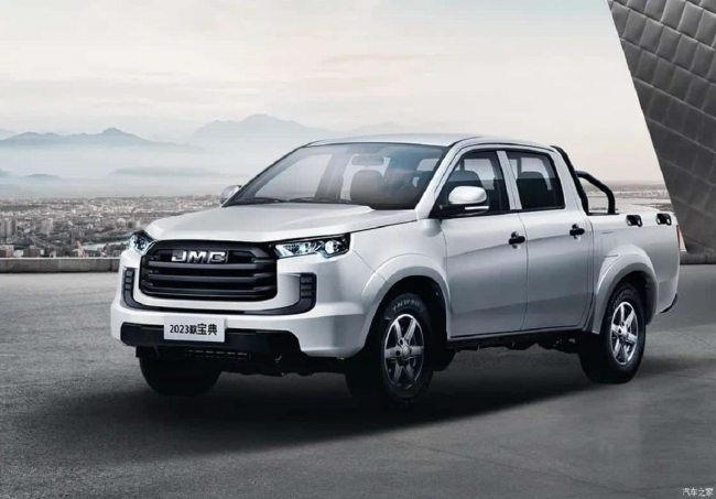 Cận cảnh mẫu xe bán tải siêu rẻ mới ra mắt: Giá chưa đến 300 triệu, có cửa so kè với Ford Ranger?