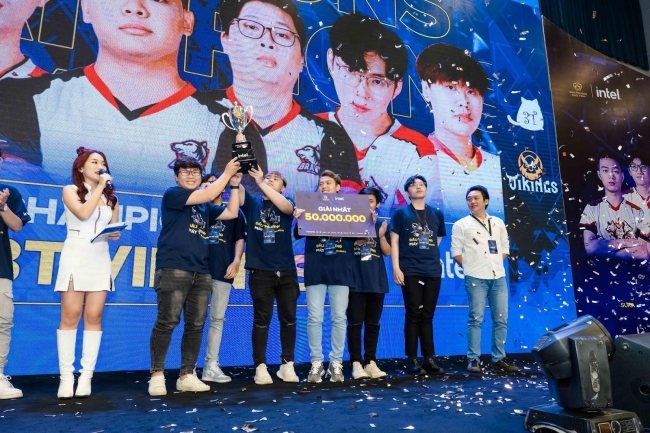 Đấu Trường Máy Tính: Hành trình 11 mùa nâng tầm Esport Việt