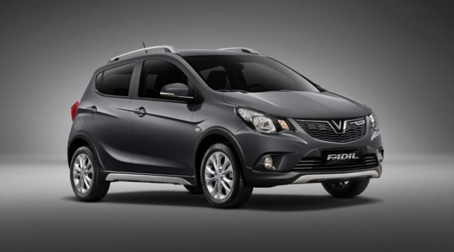 Tin xe trưa 30/1: Đại lý Việt chào bán lô xe VinFast Fadil cực rẻ, giá Honda Vision biến động