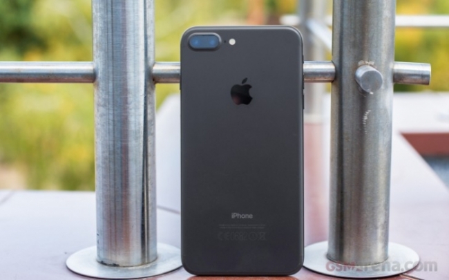 iPhone 7 Plus cũ ngang giá Nokia G21 đập hộp, có đáng để mua trong tháng 2/2023