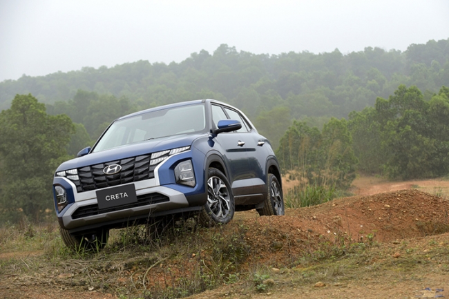 Giá xe Hyundai Creta lăn bánh tháng 2/2023: Khách Việt mê mẩn, Kia Seltos ‘chạy vắt giò lên cổ’