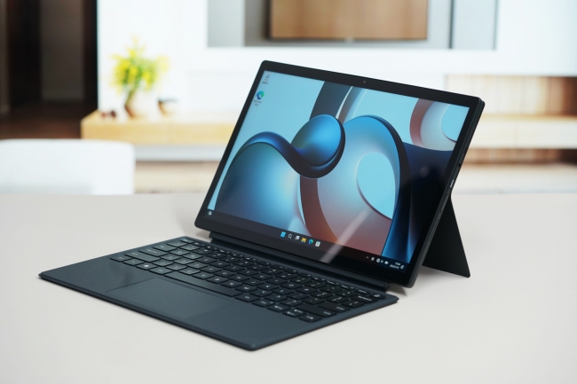 Trên tay Redmi Notebook 12.4 inch, thiết kế nhỏ gọn, đa dụng 2 trong 1 đầy thú vị, giá chỉ 10 triệu
