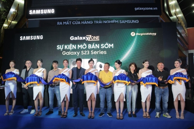 Samsung kết hợp Thế Giới Di Động ra mắt chuỗi cửa hàng GalaxyZone, mở bán sớm Galaxy S23 Series